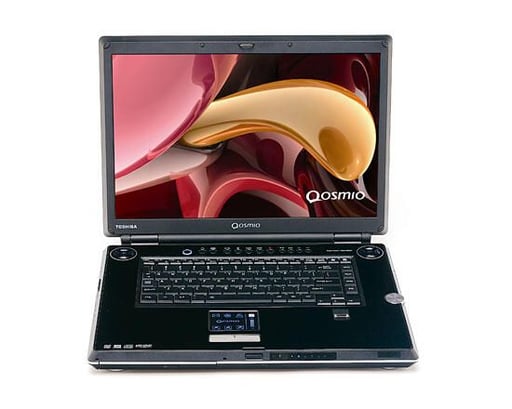 Photo: Toshiba notebook goes HD DVD