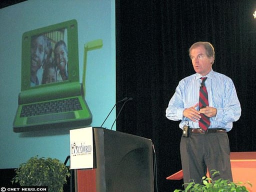 Photos: The $100 laptop on Linux