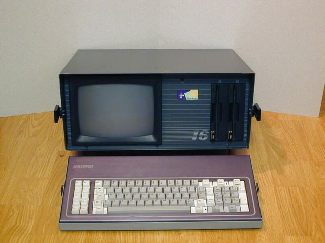 Take a visual tour of the Kaypro 16/2 computer