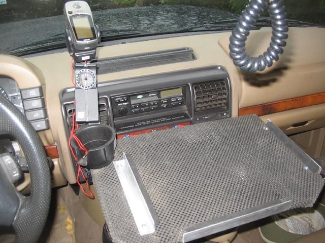 Off-road vehicle laptop table