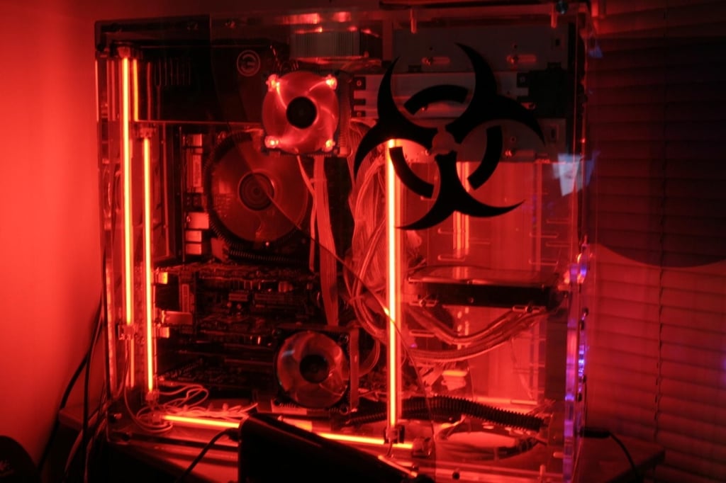 Extreme red-light PC mod