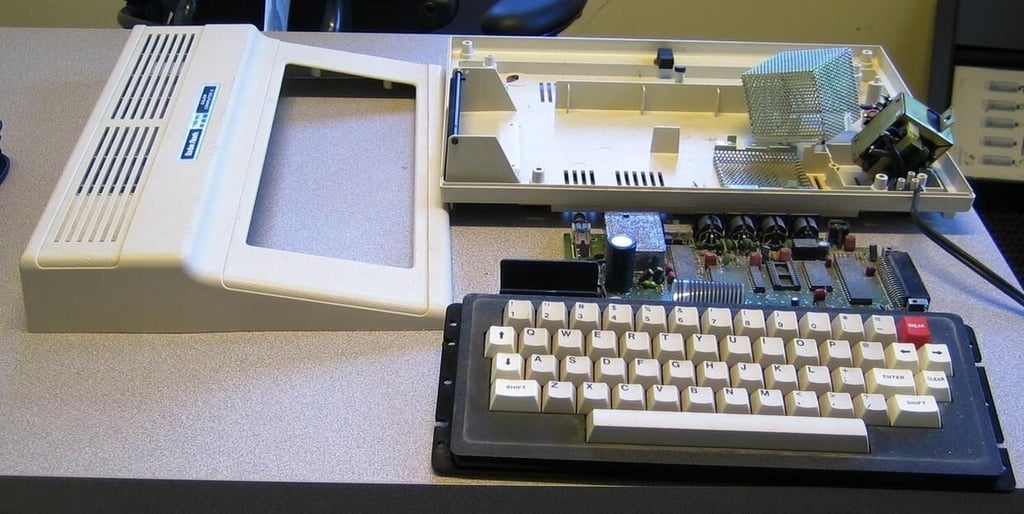 100_TRS80CoCo.jpg