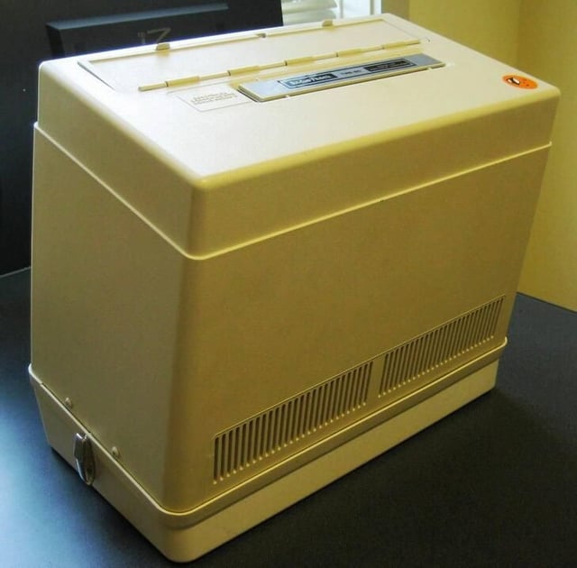 101_Cracking_TRS80MP4.jpg