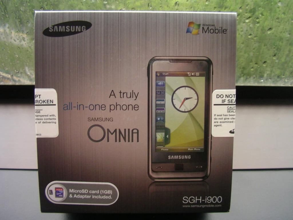 Image Gallery: First impressions of the Samsung OMNIA WM 6.1 Pro device