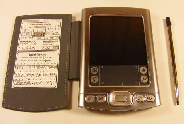Cracking Open the Tungsten E2 Palm PDA