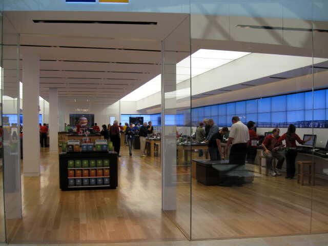 Gallery: A visit to Microsoft’s first store