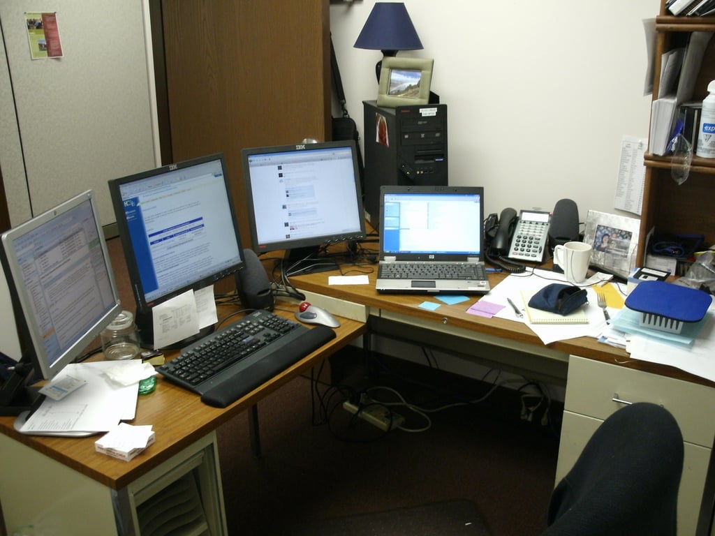 Image gallery: Cluttered workspaces