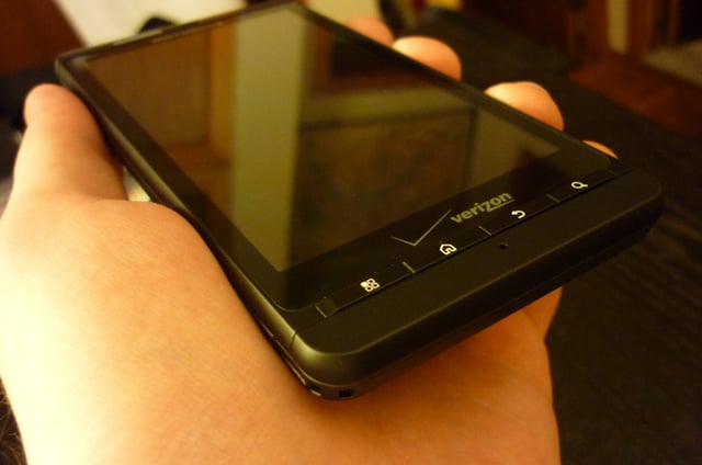 motorola_droidx_01.png