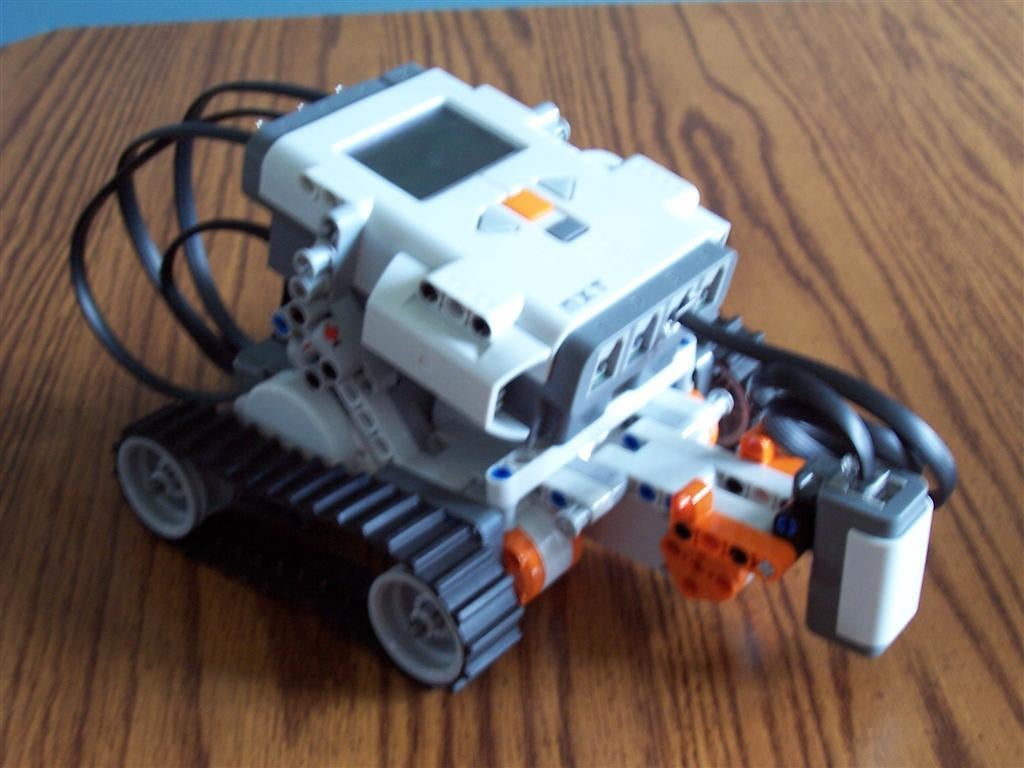  LEGO Mindstorms NXT 2.0 (8547) : Toys & Games