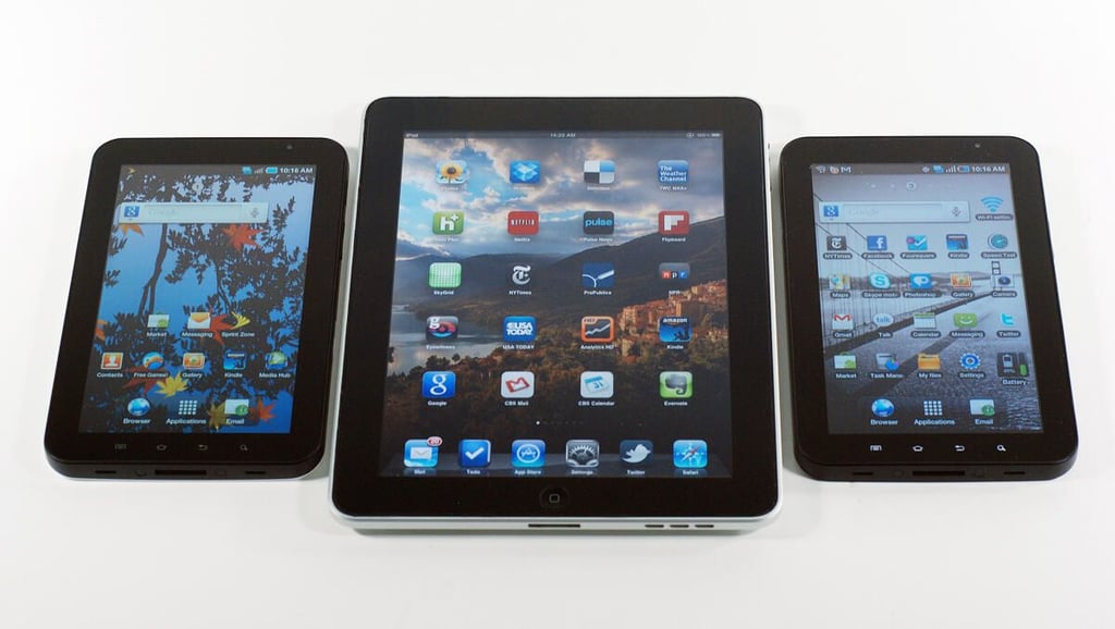 tab-vs-ipad-111510.jpg