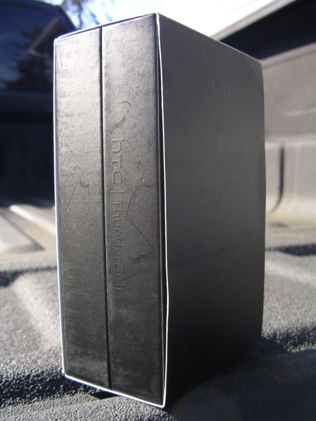HTCThunderbolt01.jpg