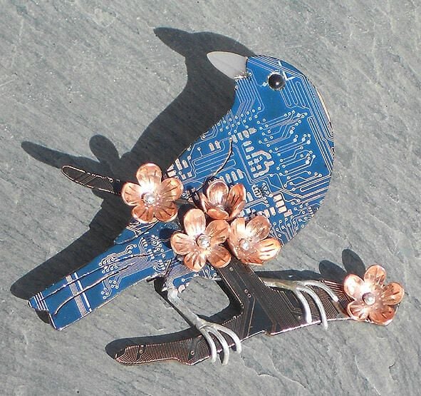 Circuit board jewelry is second life for recycled hardware