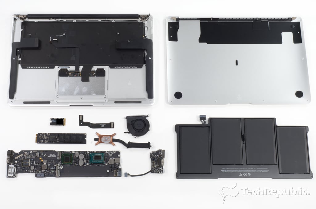 Cracking Open the Apple MacBook Air 13-inch (2012) - TechRepublic