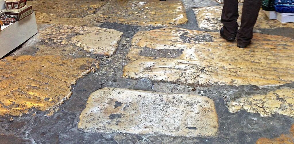 03-stones-jerusalem.jpg