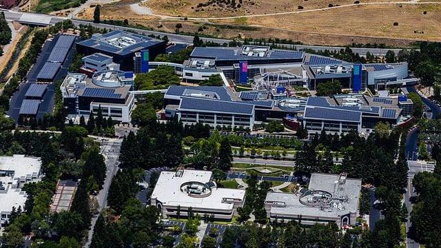 800px-Google_Campus,_Mountain_View,_CA.jpg