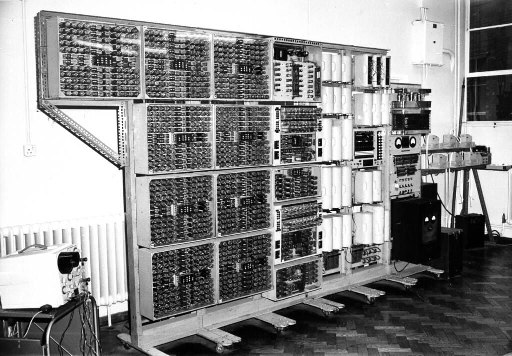 witch-e-old-machine.jpg