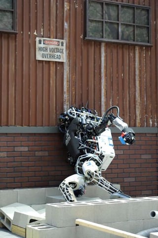 robot-fall.jpg