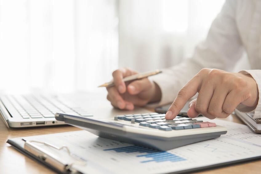 How to calculate depreciation on computer hardware: A cheat sheet