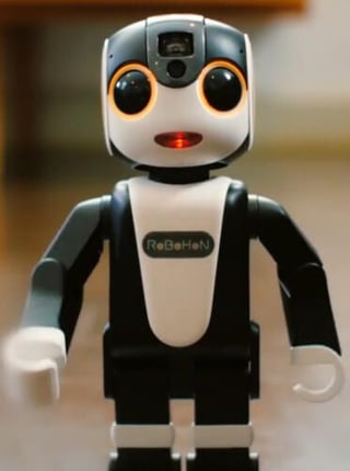 9-robot-phone.jpg