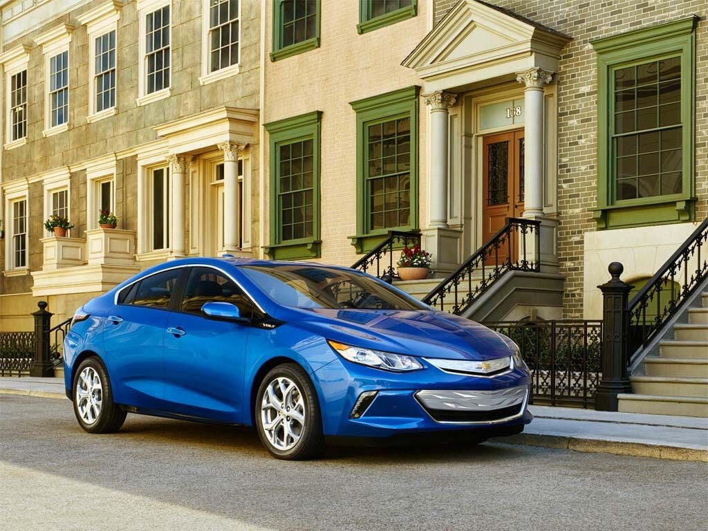 2016-chevrolet-volt-2.jpg