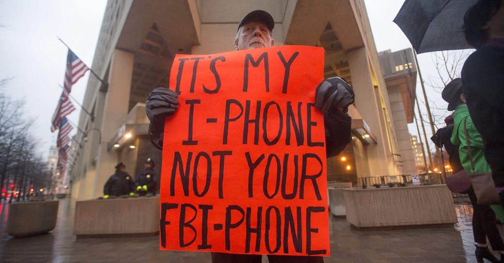 fbi-apple-protest.jpg