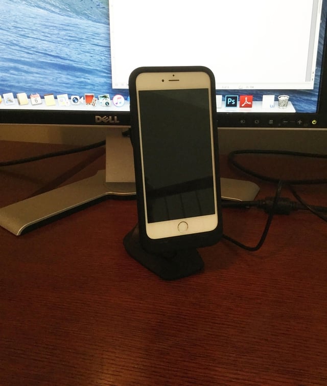 mophie-on-desk.jpg