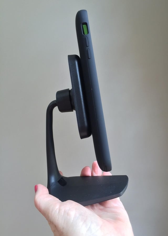 mophie-side-view-desk-stand.jpg