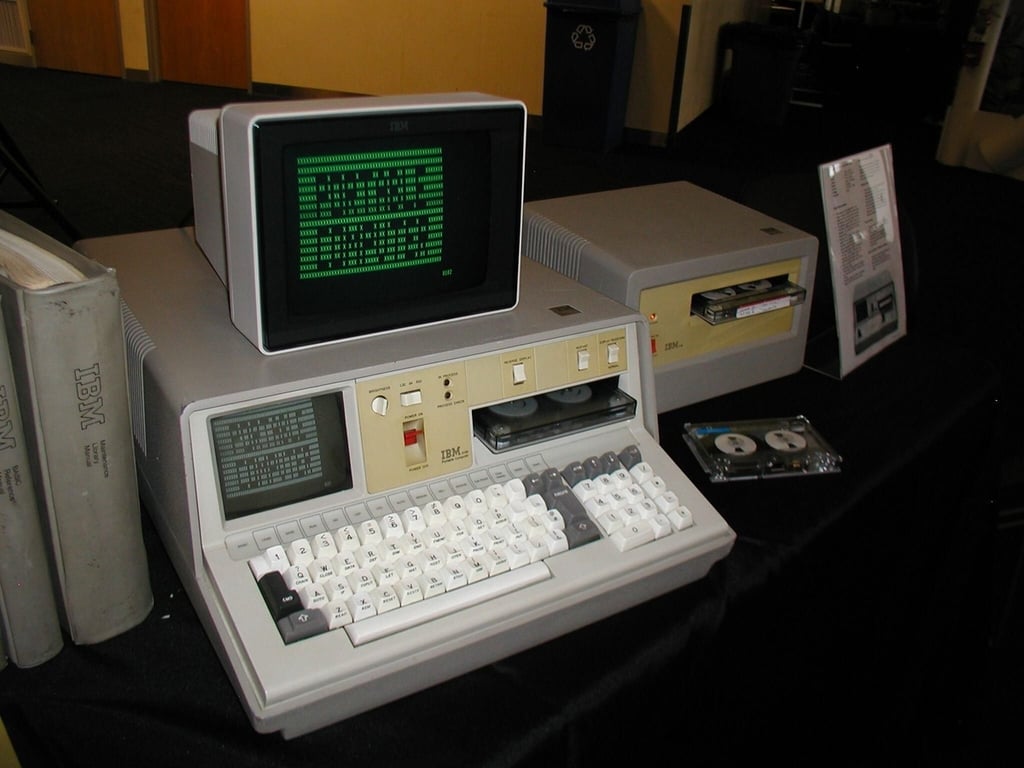 Photos: Homebrew CPUs, IBM mainframes, amazing replicas, and more from Vintage Computer Festival West XI