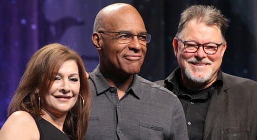 stlv16-sat-tng.jpg