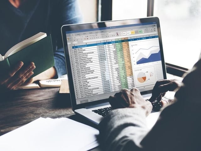 How to use EOMONTH() to return the last day of the month and more in Excel
