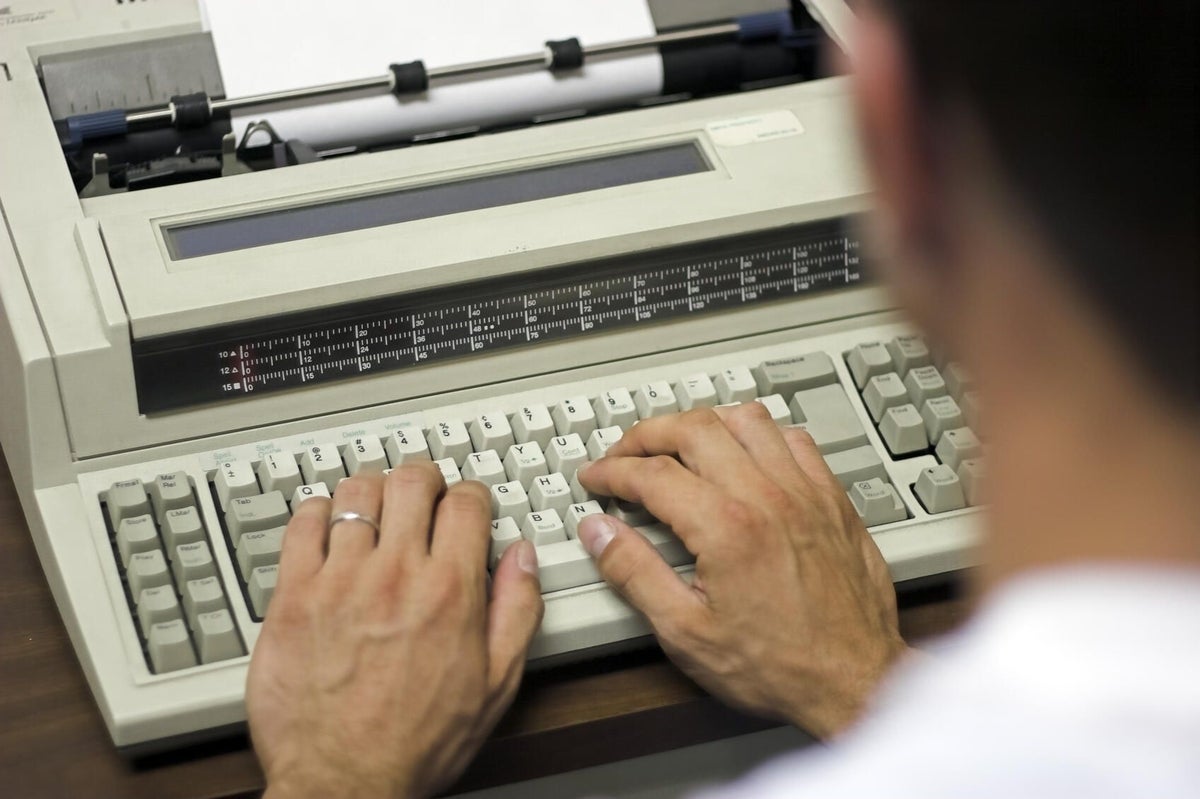 electric-typewriter.jpg