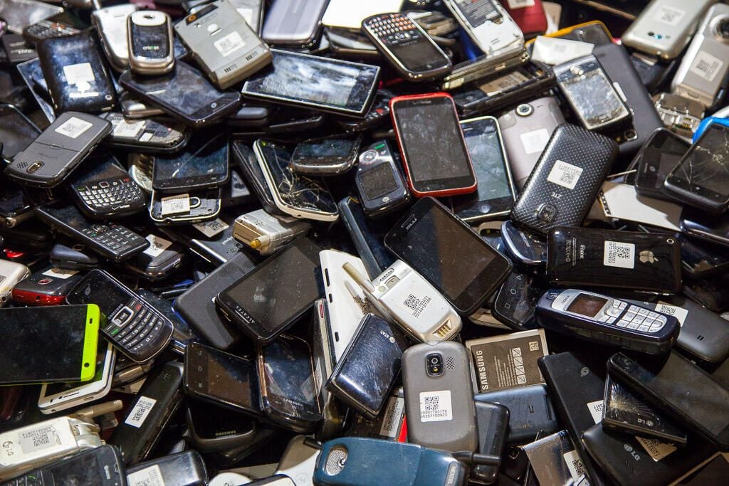 How ecoATM Gazelle turns more than 4 million recycled smartphones into quick cash every year