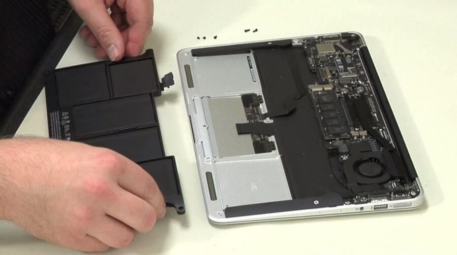 Cracking Open: MacBook Air 11-inch (2013)
