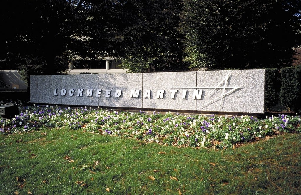 21-lockheed-sign.jpg