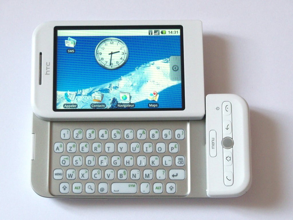 12-htcdreamorangefr.jpg
