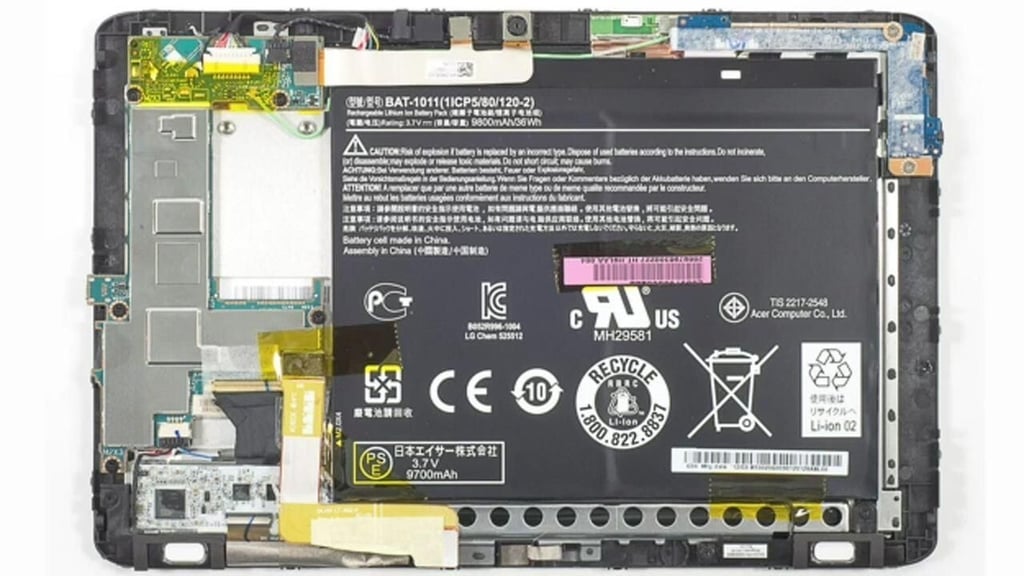Cracking Open the Acer Iconia Tab A510