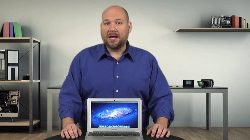 Cracking Open the MacBook Air 11-inch (2012)