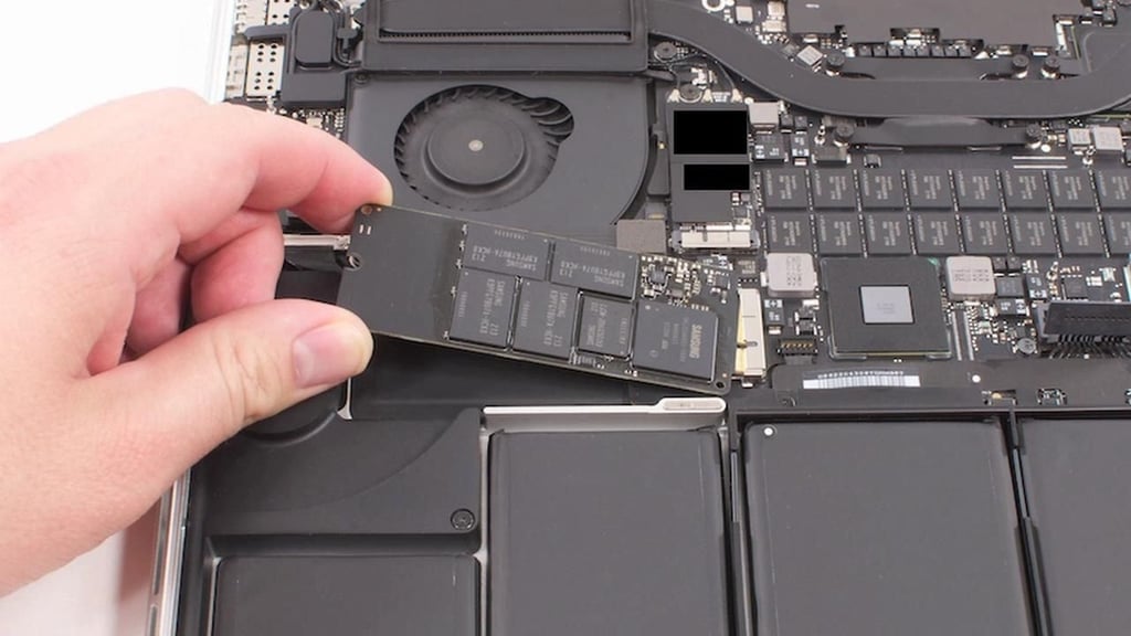 Cracking Open the MacBook Pro with Retina Display