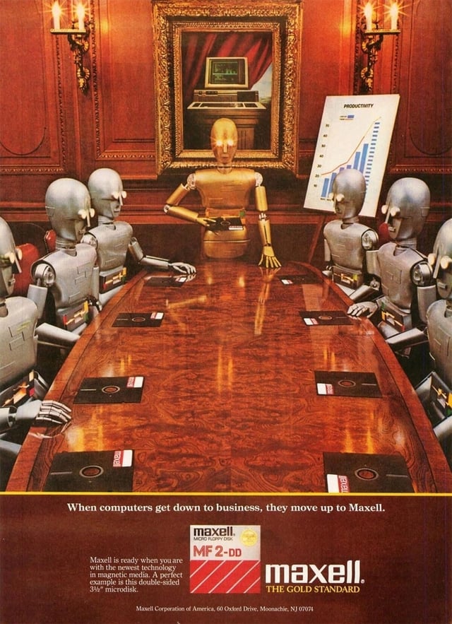 maxell.jpg
