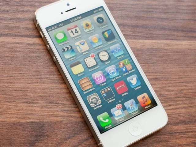 Photos: Apple’s iPhone through the years