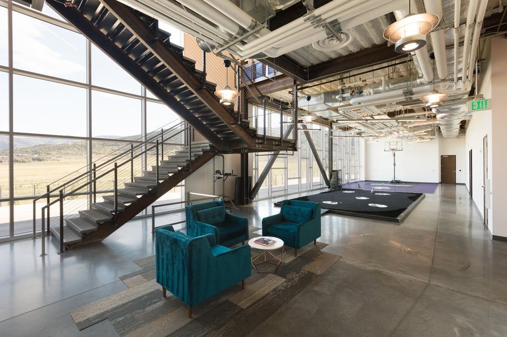 skullcandy-office.jpg