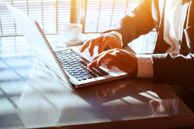 How to create two advanced dynamic lists in Excel