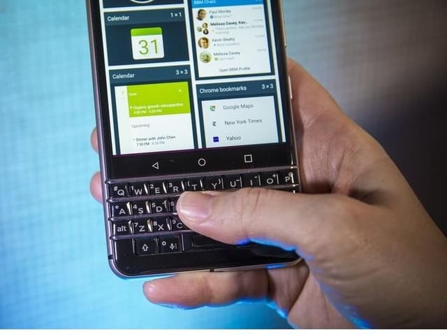 phone16.jpg
