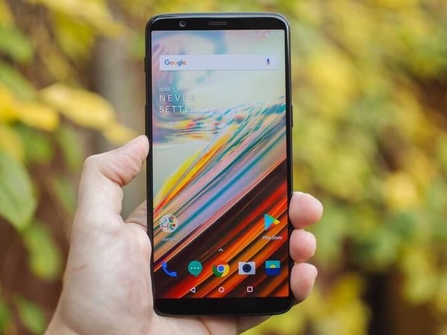 phone3.jpg