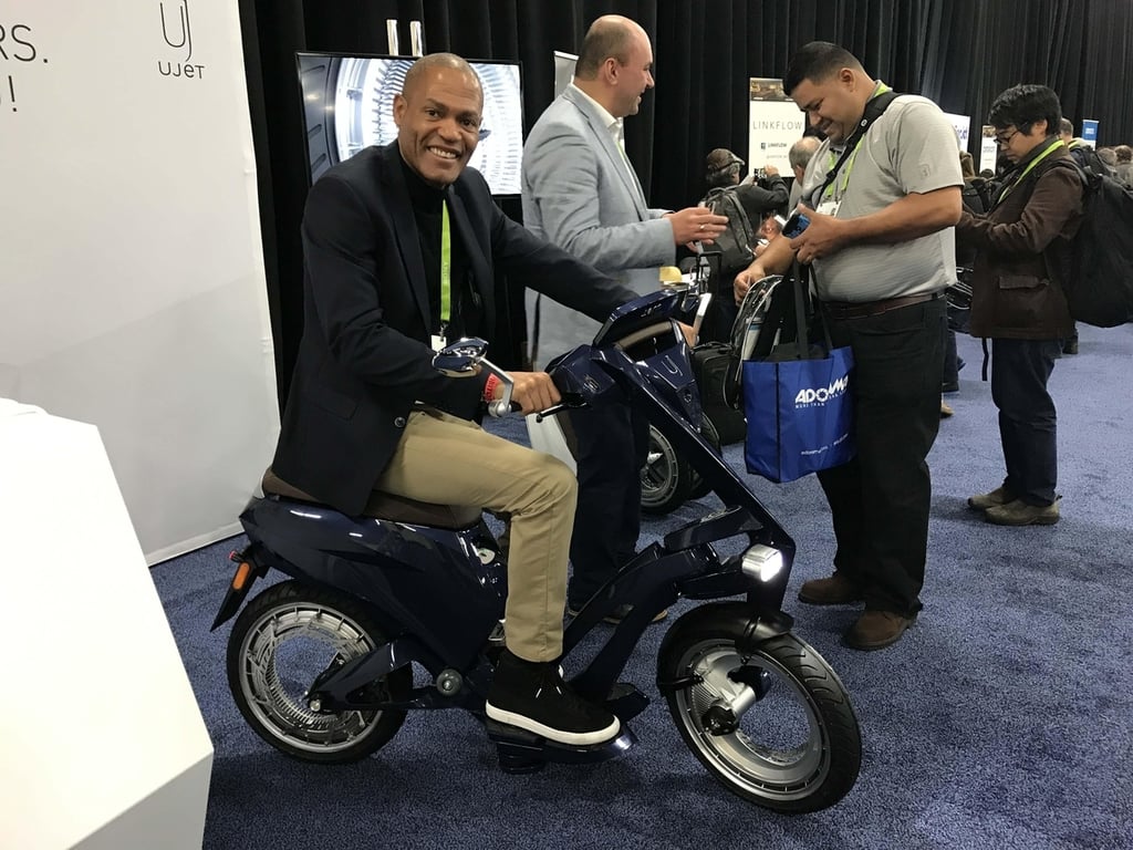 ces-unveiled-electric-scooter-ujet.jpg