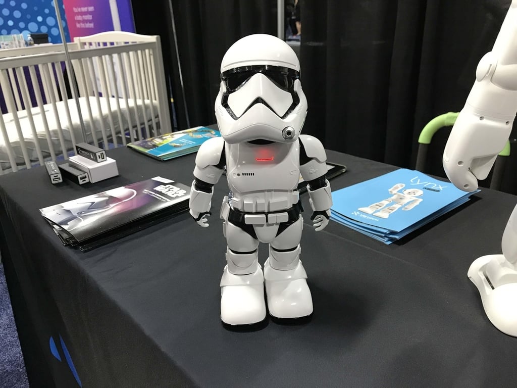 ubtech-star-wars-first-order-stormtrooper.jpg