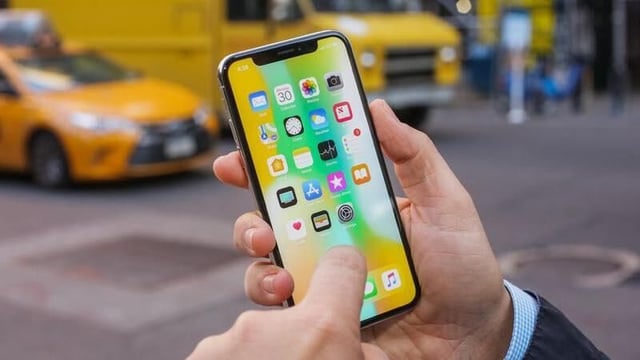 How long does an iPhone last?