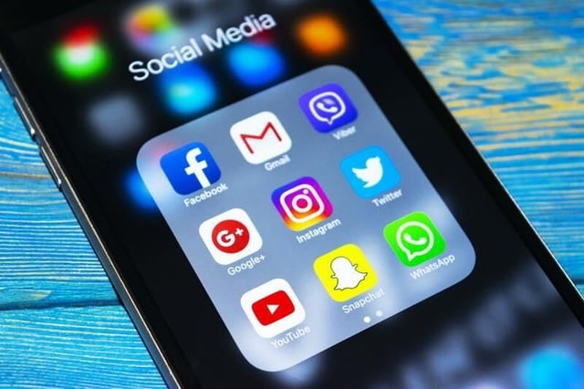 Snapchat opens 4 APIs to developers, here’s how you can use them in your business