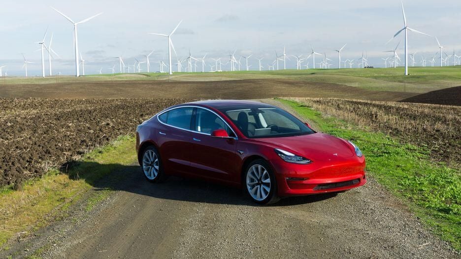 Tesla’s Autopilot: What are the key features?