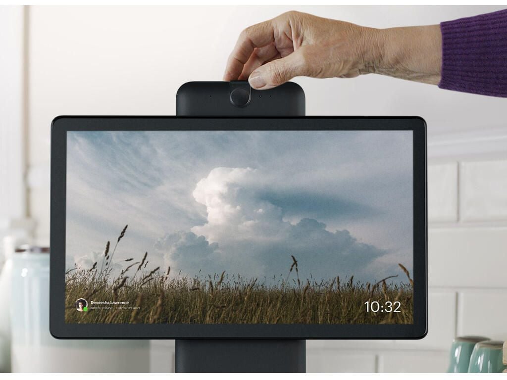 Photos: 25 bad tech gifts to avoid giving this holiday season